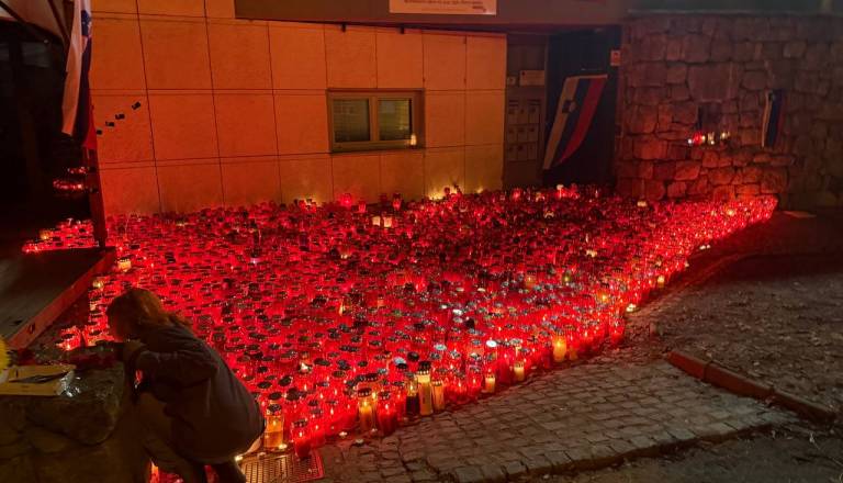 Na dogajanje v Novem mestu se je odzvala Tina Gaber Golob 