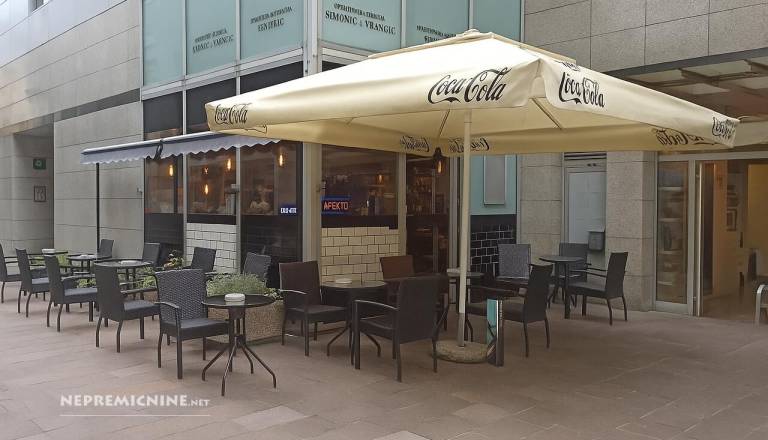 Gostinski lokal pri Zmajskem mostu na voljo za najem