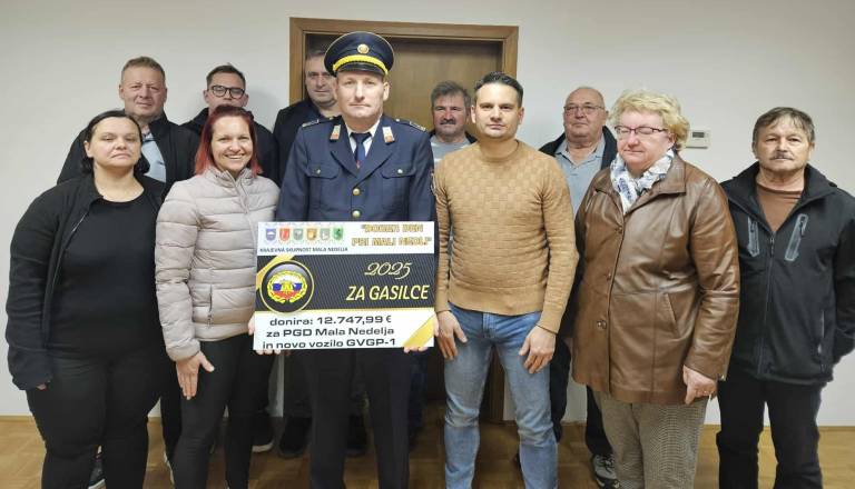 Zbrali več kot 12 tisoč evrov za gasilce