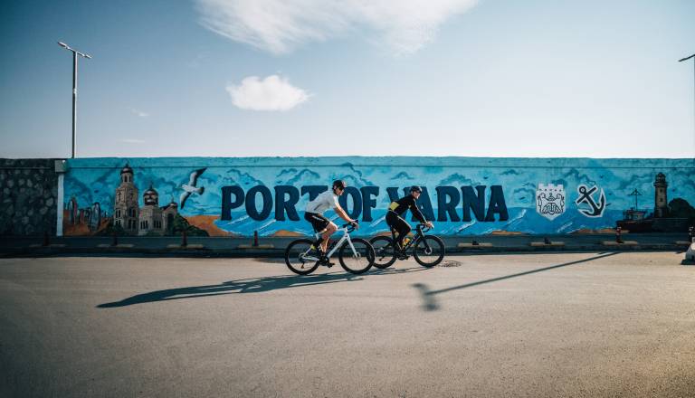 Od Maribora do Istanbula: Dobrodelna kolesarska odprava zdaj tudi na velikem platnu