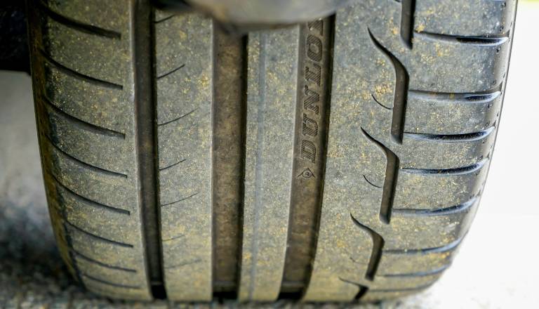 Zmanjkuje časa, ste že poskrbeli za svoje jeklene konjičke? 