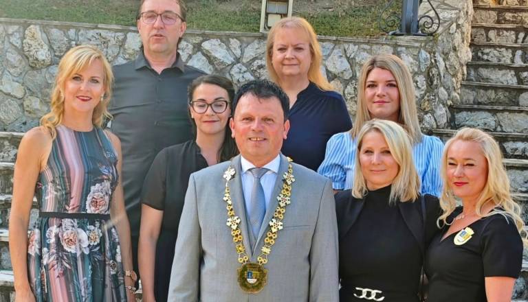 Presenečenje v občini Videm: Župan na Facebooku objavil, da je razrešil podžupanjo