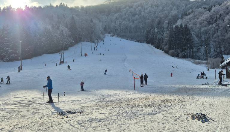 Smučišče Izver čaka le še sneg: enake cene in nova oprema za umetno zasneževanje