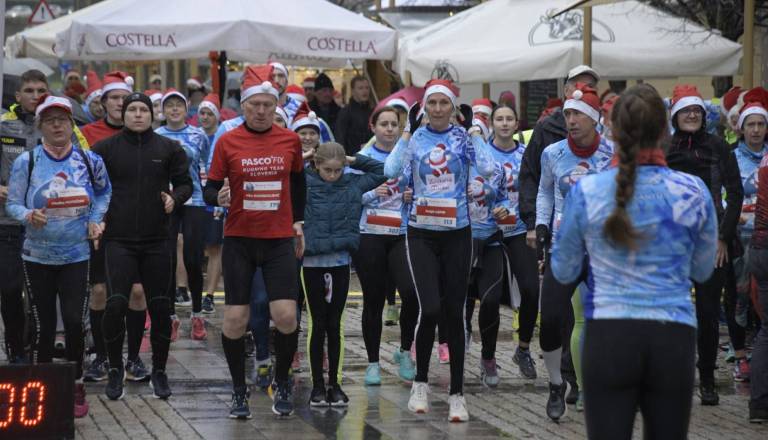 Pripravite rdeče-bele kape! V Maribor se vrača Božičkov tek
