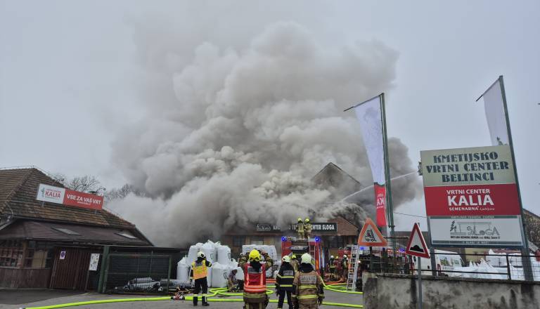 Občina Beltinci zaradi požara poziva k omejitvi gibanja na prostem