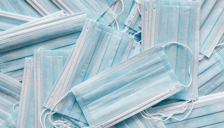 Potrjen smrtonosni virus marburg, cepiva še ni