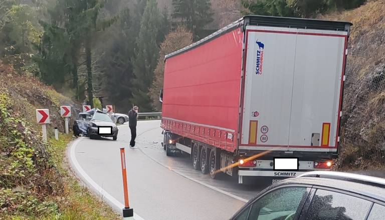 Tragedija na cesti Novo mesto–Metlika, 39-letnik umrl na kraju nesreče