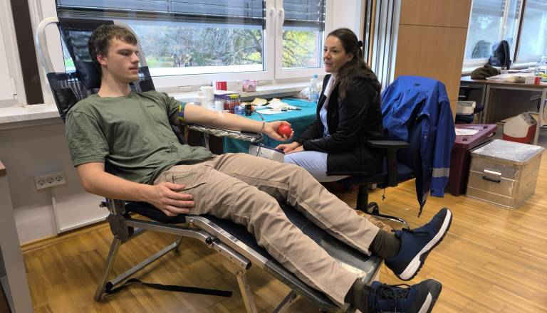 FOTO: Študenti v Maribor že 20 let darujejo več kot kri, darujejo življenje