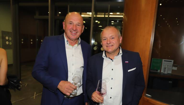 Svetniška skupina SDS o delu župana: »Nima pravilnega pristopa do mestnih svetnikov, velikokrat je provokator ...«