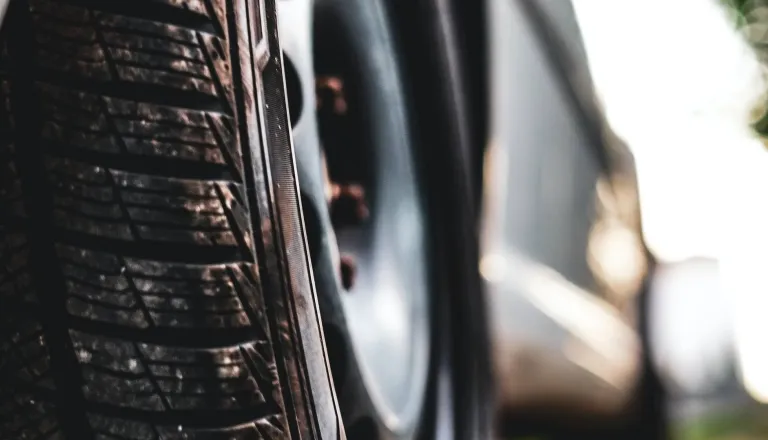 Nekateri še vedno brez zimske opreme. Koliko kršiteljev so ujeli mariborski policisti?