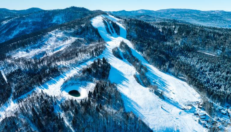 Smučišče Gače pripravljeno, otroci iz kar 14-ih občin to sezono smučajo brezplačno!