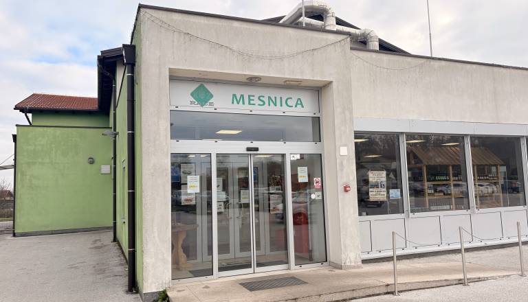 Drzna tatvina mesa: Neznanec ukradel meso v vrednosti 12.000 evrov