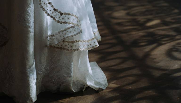 Na gradu Borl vabijo na ples: Večer, ki bo obudil eleganco časa grofice Adalberte