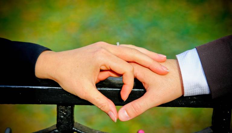 Nedelja bo polna skušnjav: komu bo Luna prinesla srečo, komu pa zmedo?