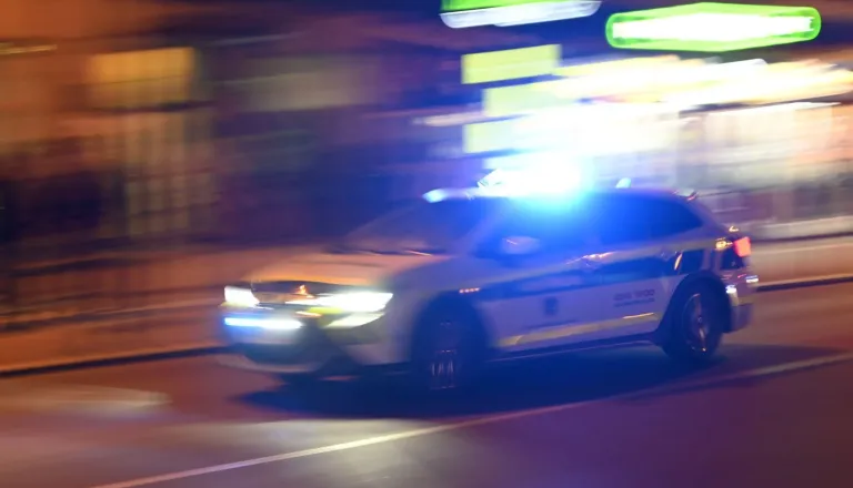 Na praznični dan v Lutvercih vlomili v pet kabin tovornih vozil