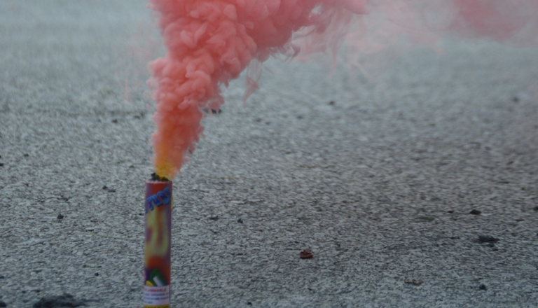 Policisti mladoletnikom zasegajo petarde kot po tekočem traku: »Starši,  vam je vseeno za svoje otroke?«