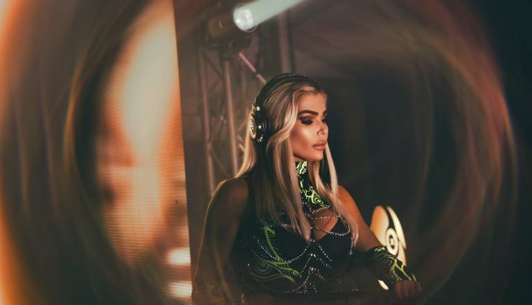 Ksenija Filipič zapustila učiteljski poklic in se posvetila glasbi