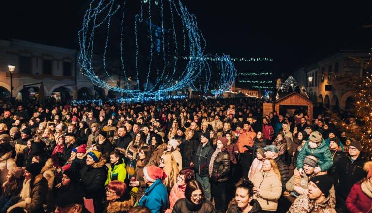 Advent Novo mesto: več kot 60 dogodkov, koncerti znanih glasbenikov in čar prazničnega druženja