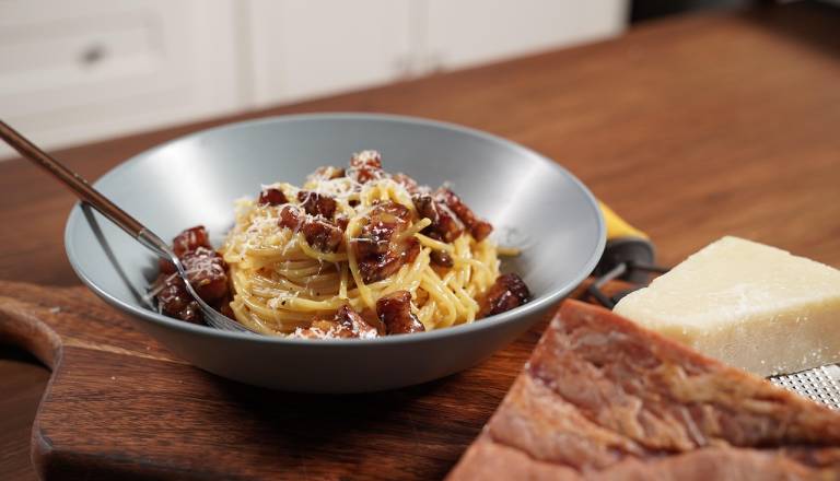 Lažna carbonara v Evropskem parlamentu? Bratje Italije zahtevajo preiskavo