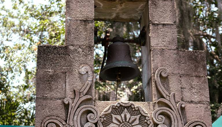Zakaj bodo danes ob 15. uri zazvonili cerkveni zvonovi po Sloveniji?