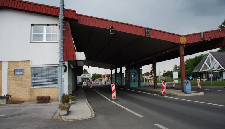 Podaljšanje nadzora na mejah s Hrvaško in Madžarsko