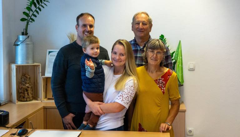 Ekološka kmetija Kastelic, naj kmetija po izboru bralcev Dolenjskainfo: »Gre za potrditev večgeneracijskega dela« 