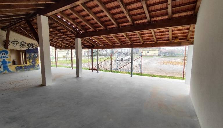 Gradnja nadstrešnice ob športnem centru Krog zaključena