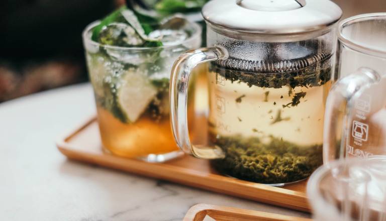 VIDEO: Kakšna je razlika med gripo in prehladom in zakaj ne smemo pozabiti modrosti babic?