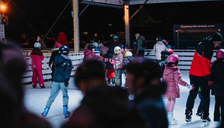 Znano je, kdaj se v Račah odpira drsališče