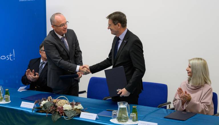 Mariborski zdravstveni dom prejel status pridružene članice Univerze v Mariboru