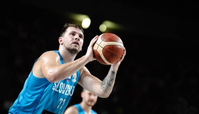 Dončić blestel v Salt Lake Cityju, Lakersi pa so trepetali do zadnjih sekund