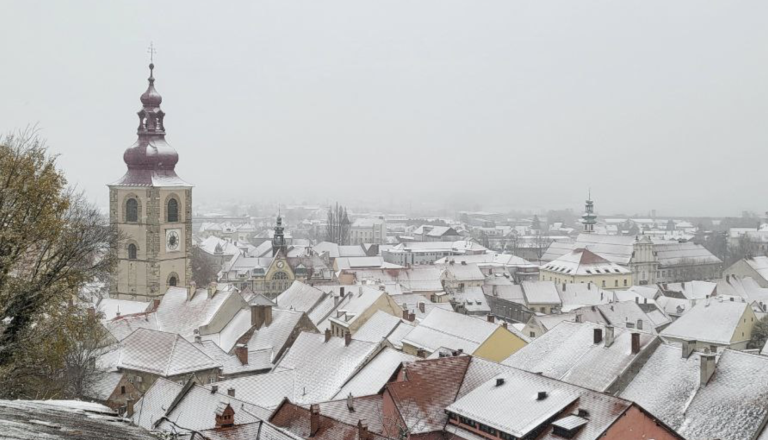 Meja sneženja se bo spet spuščala