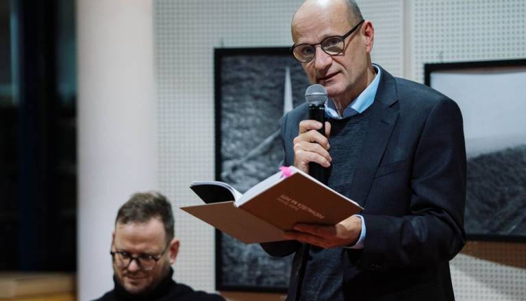 FOTO: V Murski Soboti literarni večer z Dušanom Šarotarjem