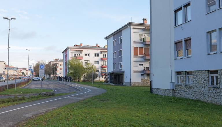 Arhitektura Franca Novaka, večstanovanjski bloki na ulici Štefana Kovača