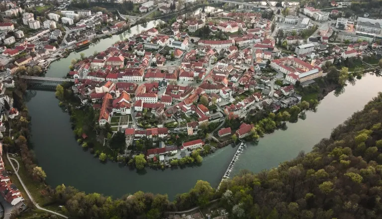 Mladi v Novem mestu do lažjega bivanja