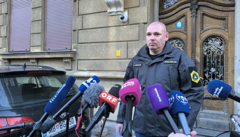 FOTO in VIDEO: Policija tava v temi, za pomoč pri iskanju pogrešane Avstrijke prosijo ljudi