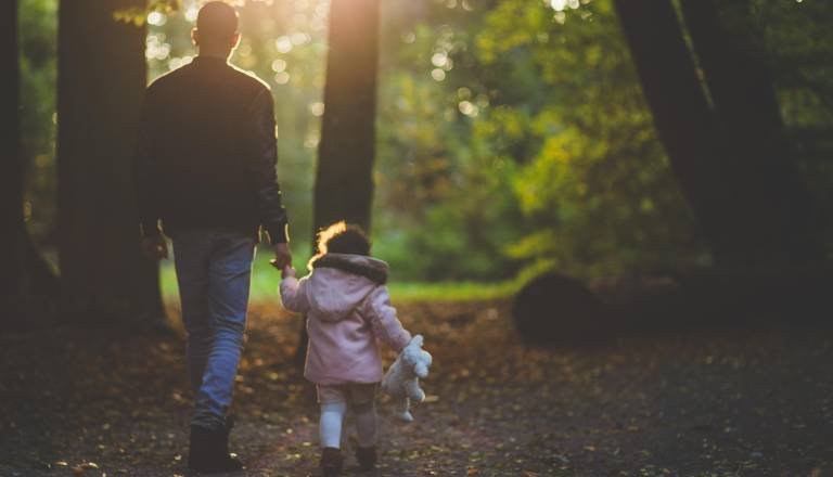 Groza na Štajerskem: Povratnik, že obsojen zaradi pedofilije, znova zlorabljal otroke. Dbil 30 let zapora