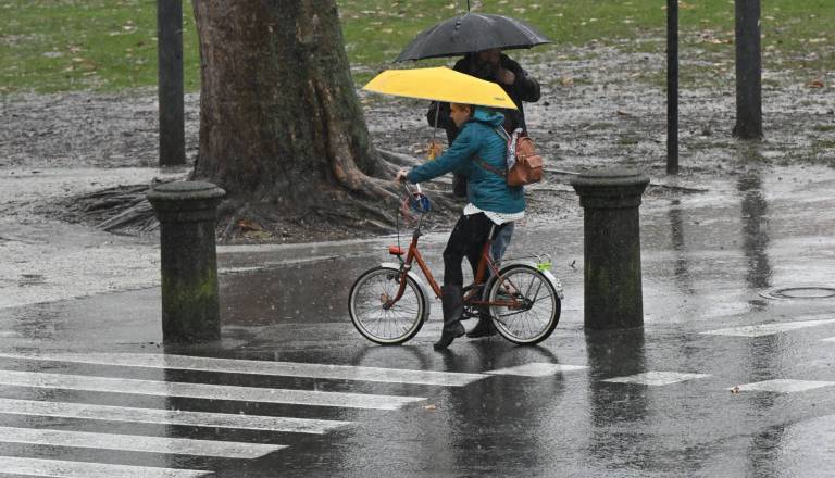 Slovenijo ponoči prešla hladna fronta, padlo več kot sto litrov dežja na kvadratni meter