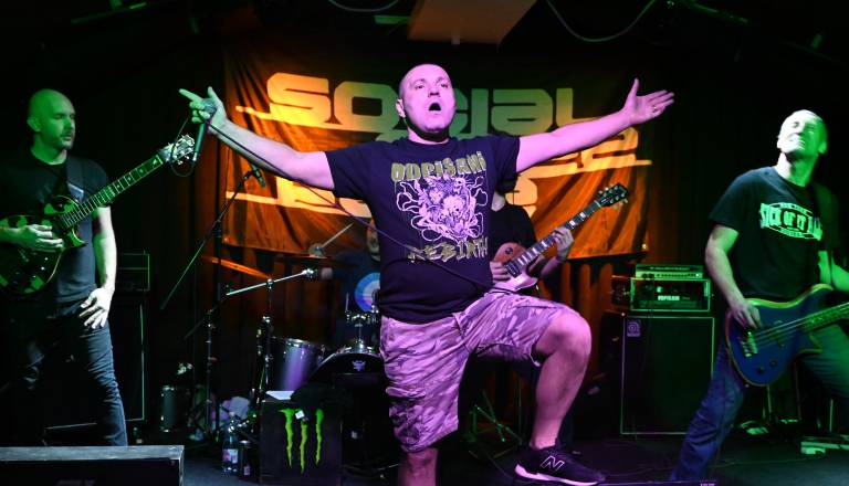 FOTO in VIDEO: Odpisani ob 30. obletnici skupine navdušili MIKK