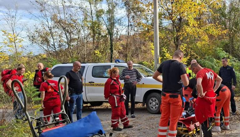 Čudež v gozdu: starejša ženska preživela štiri noči brez hrane in vode