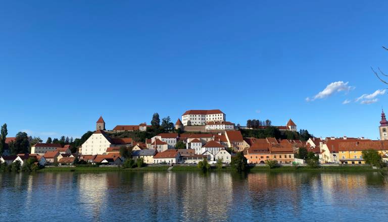 Priložnostna poštna znamka bo obeležila 650. obletnico prvega statuta mesta Ptuj