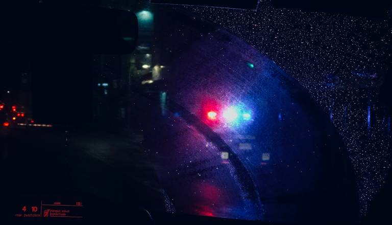 Voznica pod vplivom kokaina bežala pred policisti