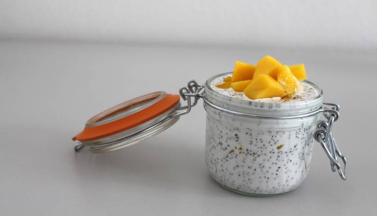 Pozor! Jogurtov napitek preventivno umaknili iz prodaje 