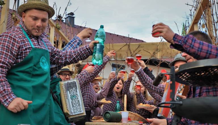 Preverili smo, kam se lahko odpravite na martinovanje v Pomurju