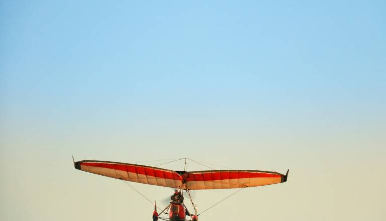 Na območju Kočevja se je smrtno ponesrečil 81-letni letalec