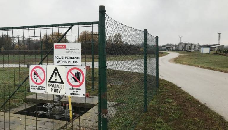 Petišovci na robu ekološke katastrofe, župan in Petrol na nogah: Obstaja možnost izbruha plina in obsežnega požara