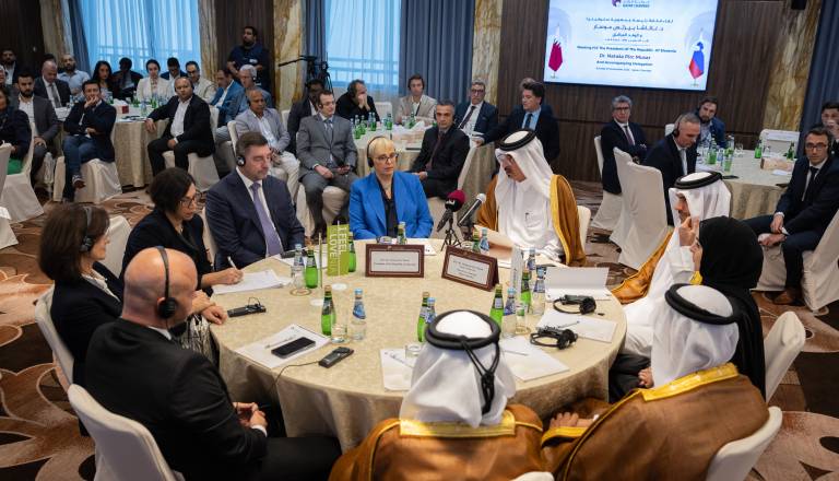 Predsednica v Katarju za okrepitev gospodarskih vezi: Slovenija si prizadeva, da Qatar Airways pride v Slovenijo
