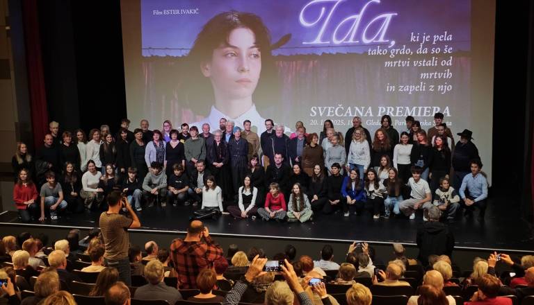 Prvenec Ester Ivakič navdušuje, v treh tednih že tretja nagrada