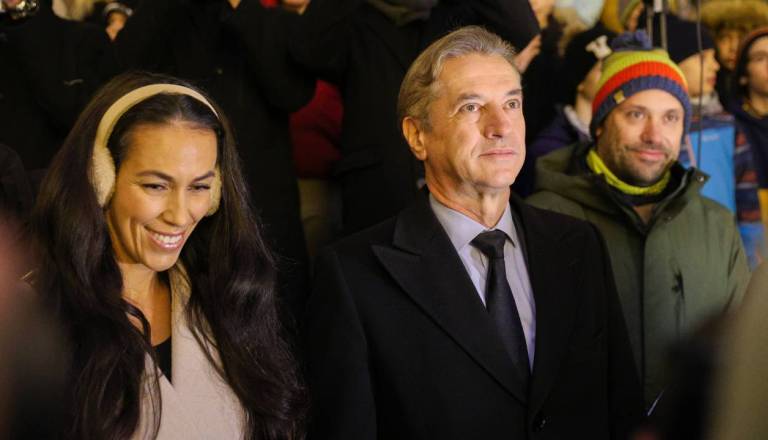 Če niste bili na prižigu, ste zamudili ime smreke in poljubček za župana