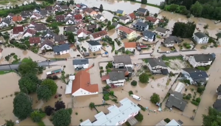 Zaradi poplav v Sneberjah širijo strugo Save in gradijo nov nasip